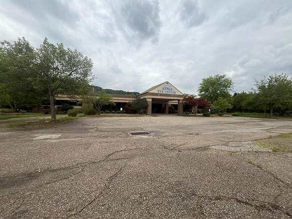 12.64 Acres of Commercial Land for Lease in Moundsville, West Virginia