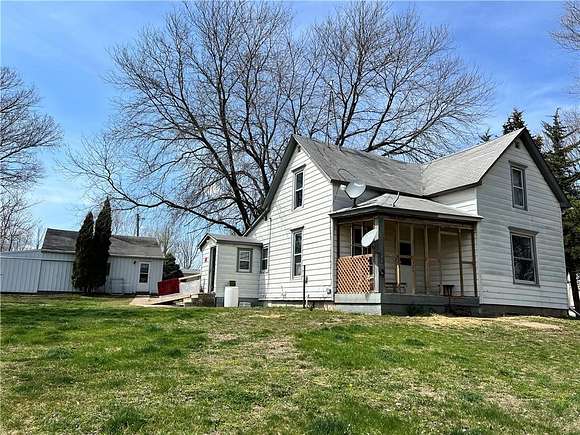 3.1 Acres of Residential Land with Home for Sale in Pleasantville, Iowa