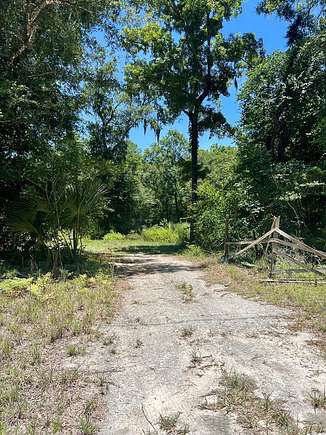 11.5 Acres of Recreational Land for Sale in Old Town, Florida