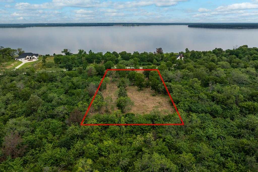 1.2 Acres of Residential Land for Sale in Kemp, Texas
