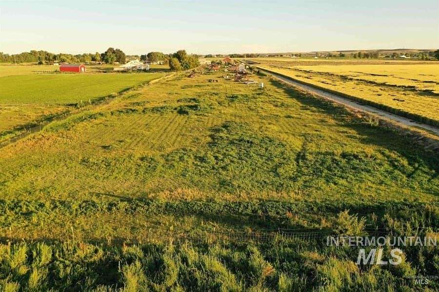 6.8 Acres of Land for Sale in New Plymouth, Idaho