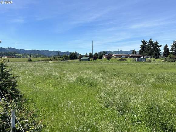 6.71 Acres of Residential Land with Home for Sale in Sutherlin, Oregon