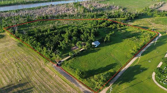 11.5 Acres of Recreational Land for Auction in Blue Rapids, Kansas