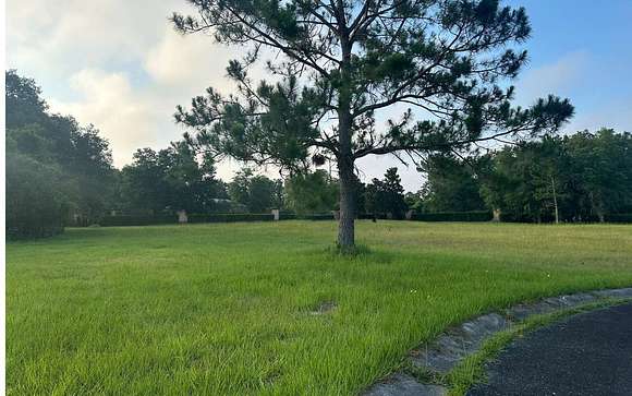 0.5 Acres of Residential Land for Sale in Live Oak, Florida