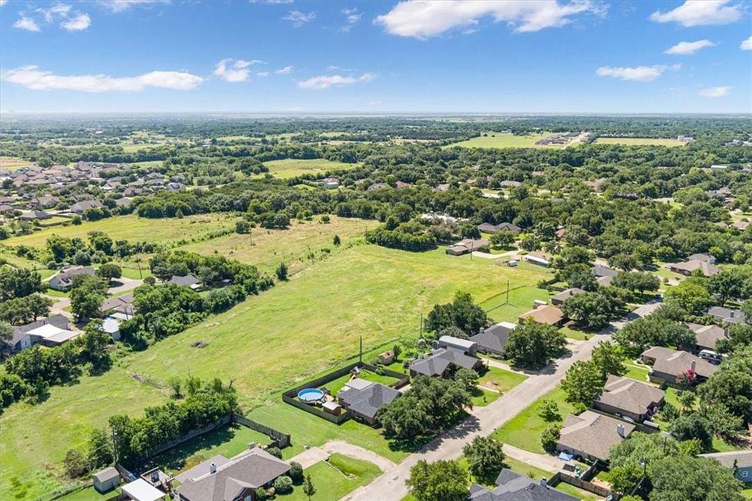 5.32 Acres of Residential Land for Sale in Robinson, Texas