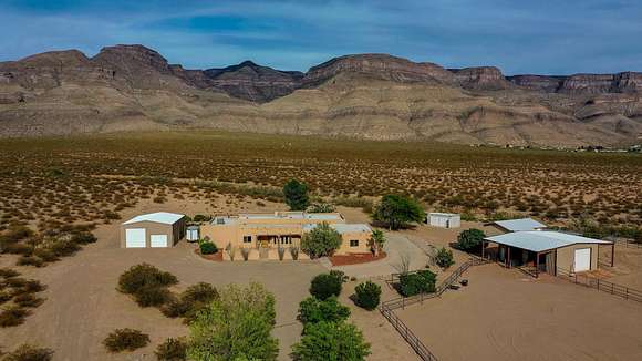 3.867 Acres of Residential Land with Home for Sale in Alamogordo, New Mexico