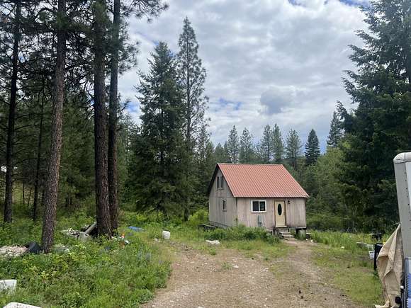 4.96 Acres of Residential Land with Home for Sale in Inchelium, Washington