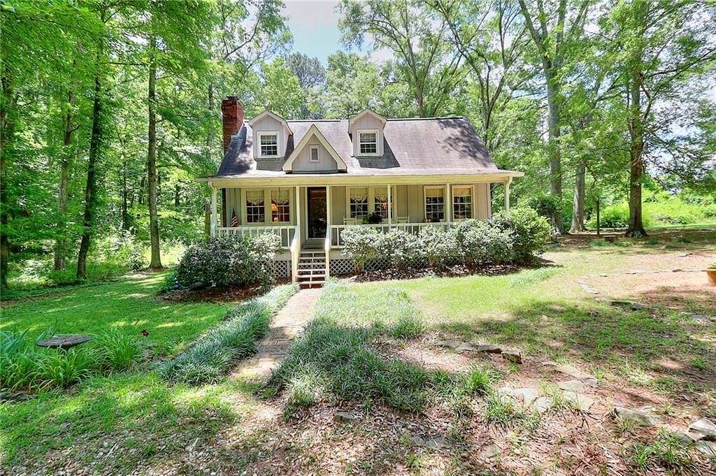 17.49 Acres of Land with Home for Sale in Hampton, Georgia