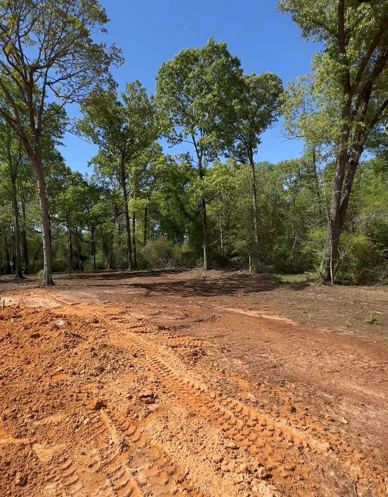 10 Acres of Residential Land for Sale in Nacogdoches, Texas