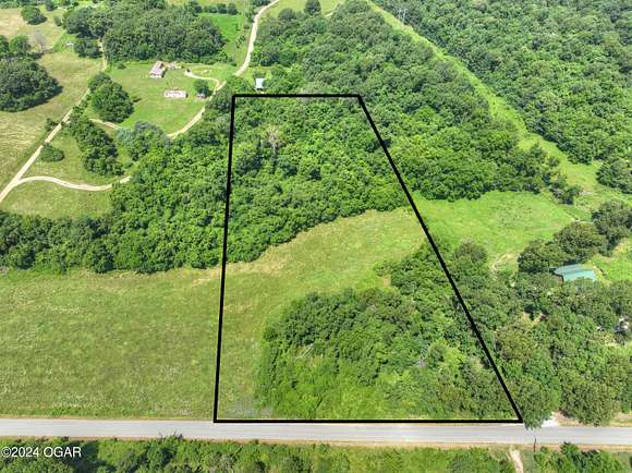 6 Acres of Land for Sale in Neosho, Missouri