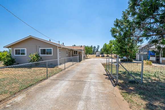 9.68 Acres of Land with Home for Sale in Anderson, California