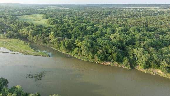 981 Acres of Recreational Land & Farm for Sale in Cleburne, Texas