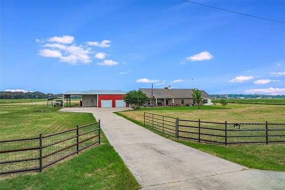 6.1 Acres of Land with Home for Sale in Taylor, Texas