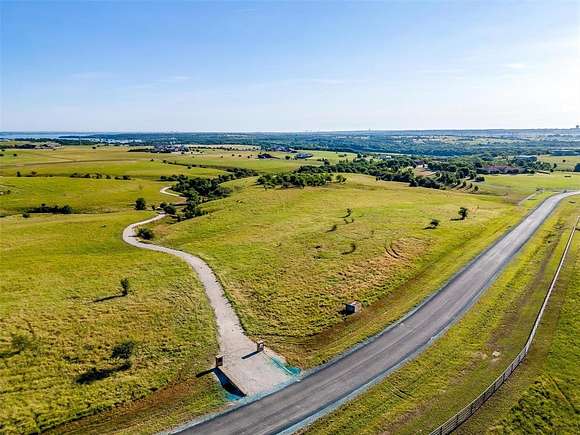 12.482 Acres of Land for Sale in Crowley, Texas