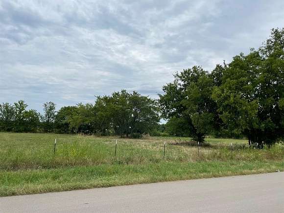 2.5 Acres of Residential Land for Sale in McLendon-Chisholm, Texas