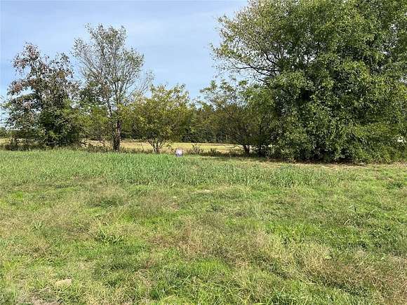 6.022 Acres of Land for Sale in Pittsburg, Texas