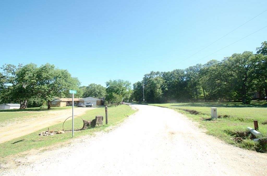 2.746 Acres of Residential Land for Sale in Mead, Oklahoma