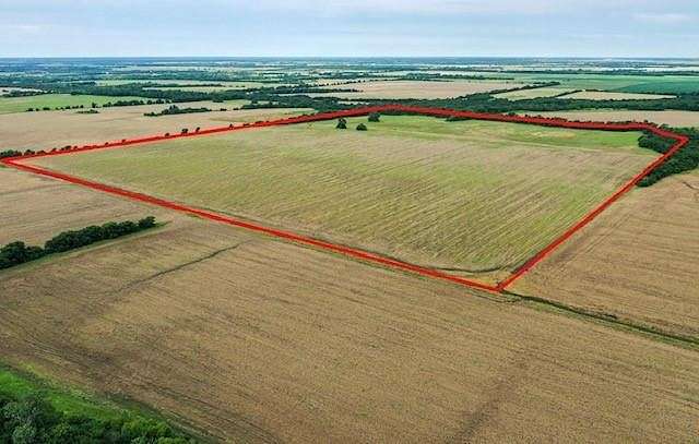 128 Acres of Agricultural Land for Sale in Honey Grove, Texas