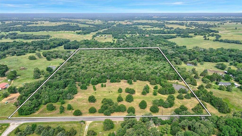 30 Acres of Agricultural Land for Sale in Whitesboro, Texas