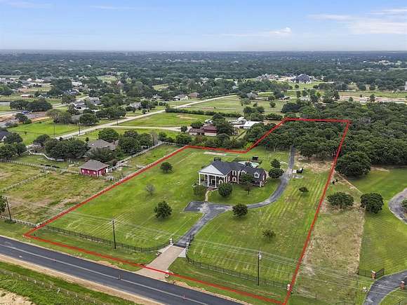 3.87 Acres of Residential Land with Home for Sale in Double Oak, Texas