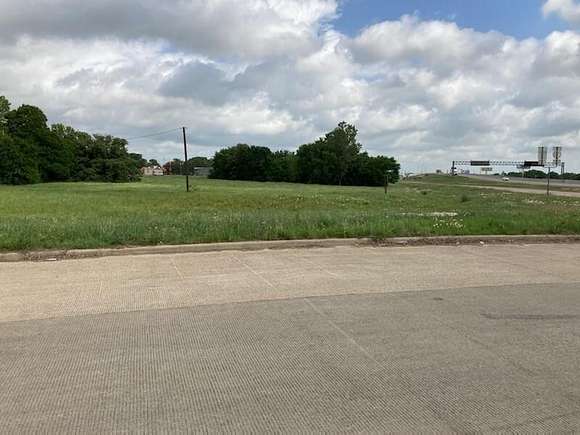 6.3 Acres of Mixed-Use Land for Sale in Lacy-Lakeview, Texas