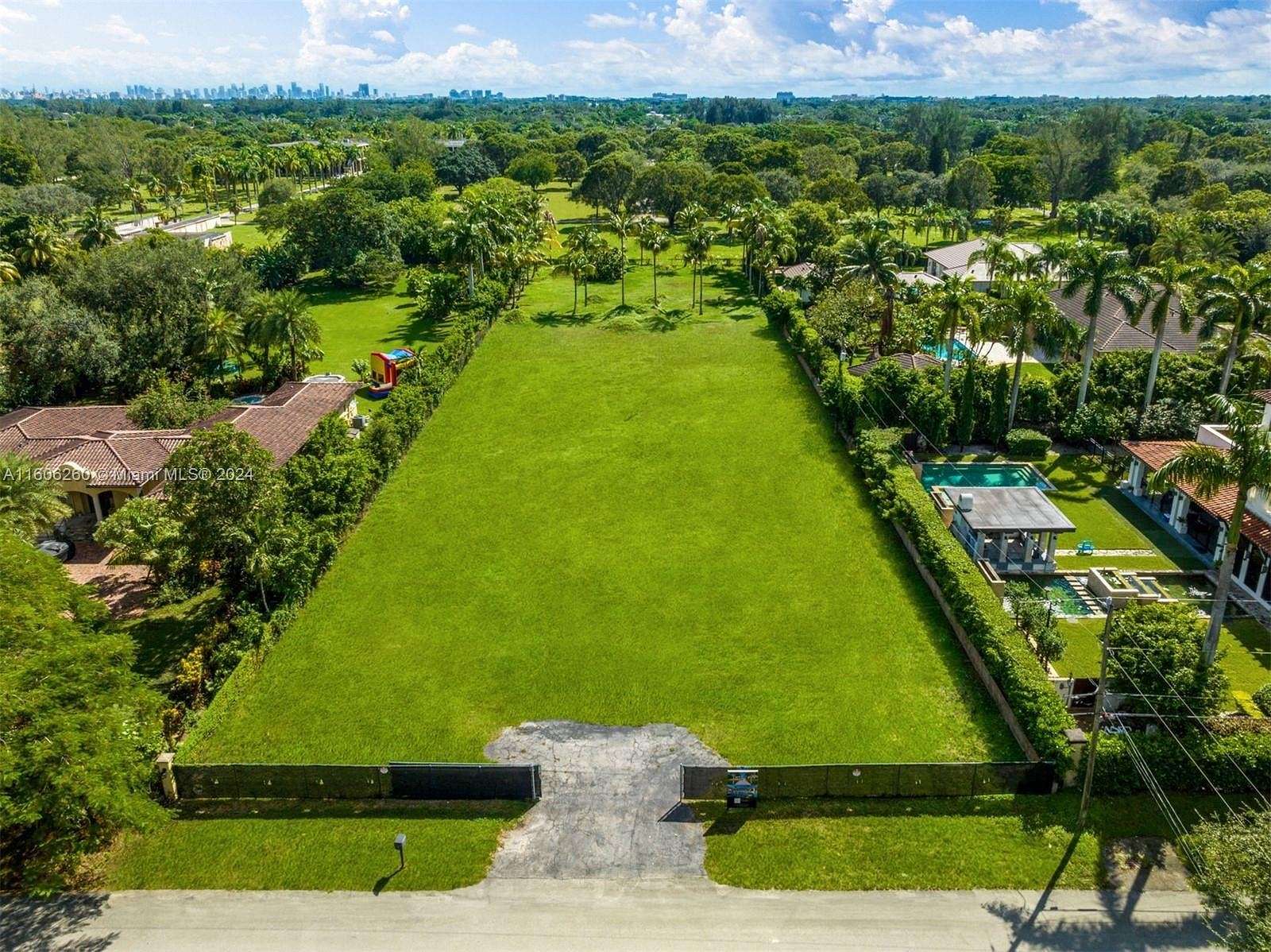 1.16 Acres of Residential Land for Sale in Miami, Florida