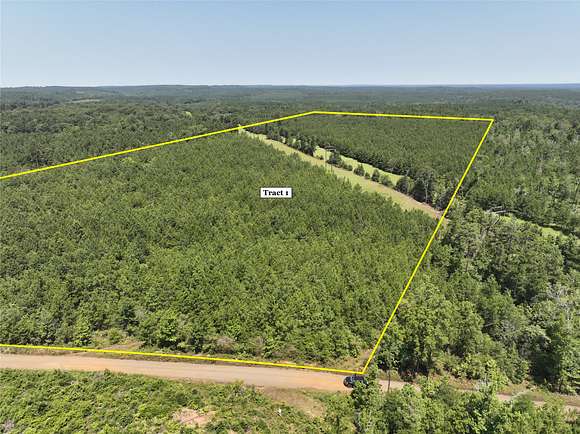 33 Acres of Recreational Land for Sale in Milam, Texas