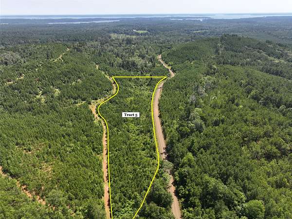 4.26 Acres of Land for Sale in Milam, Texas