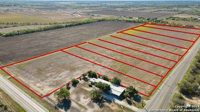 3.003 Acres of Residential Land for Sale in Natalia, Texas