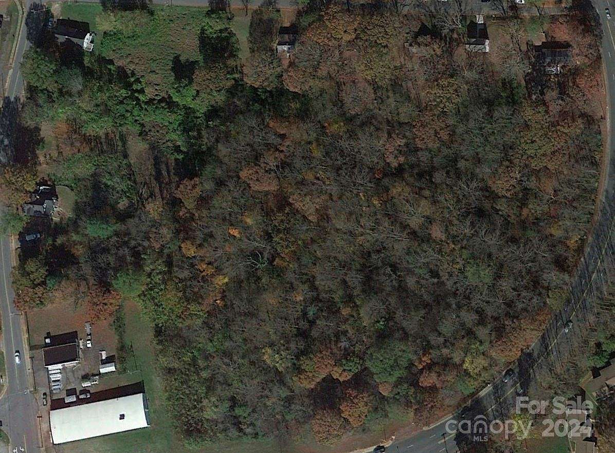 1.01 Acres of Residential Land for Sale in Hickory, North Carolina