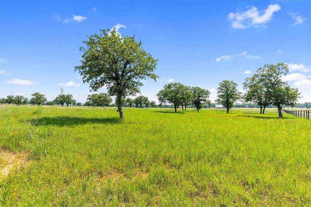 5 Acres of Residential Land for Sale in Santo, Texas