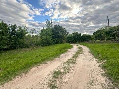 88.123 Acres of Land for Sale in Malakoff, Texas