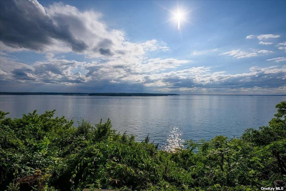 1 Acre of Residential Land for Sale in Northport, New York