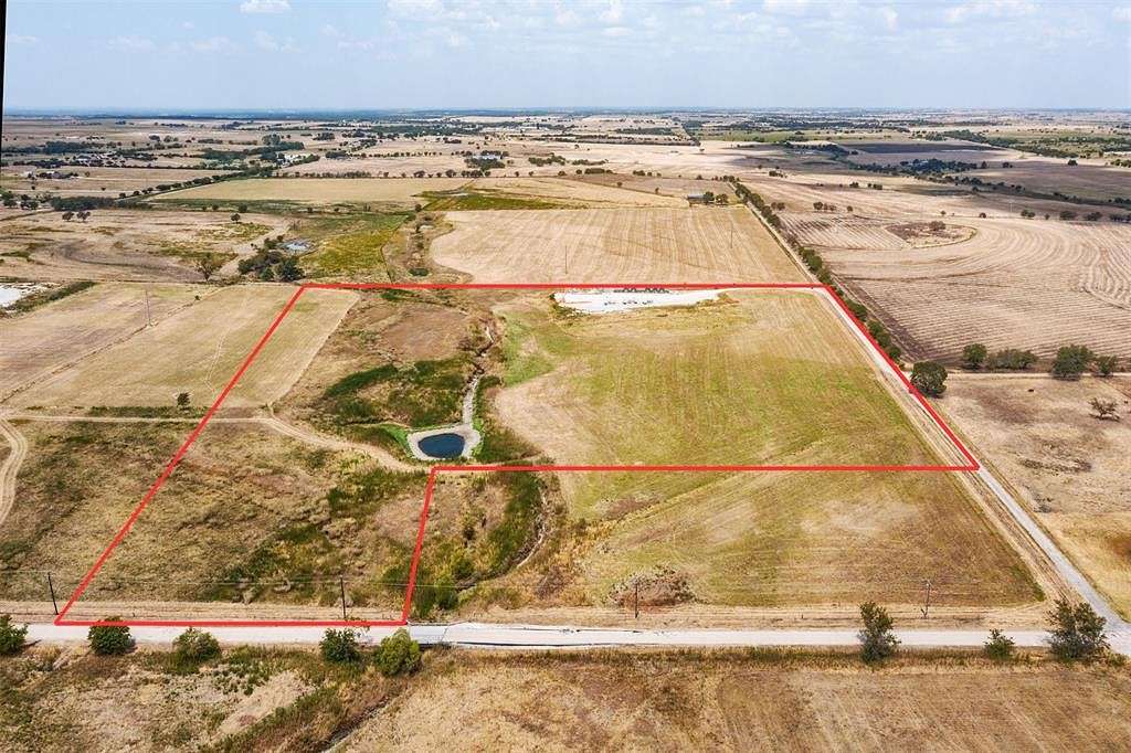 29.766 Acres of Land for Sale in Cleburne, Texas