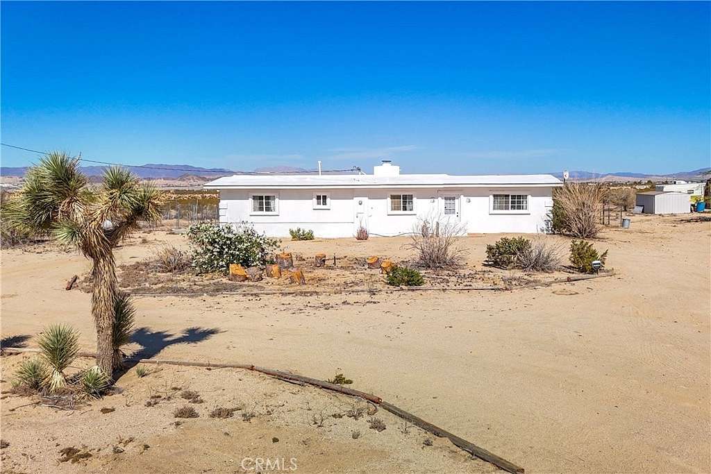 2.5 Acres of Residential Land with Home for Sale in Twentynine Palms, California