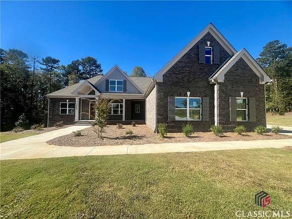 7.19 Acres of Residential Land with Home for Sale in Statham, Georgia