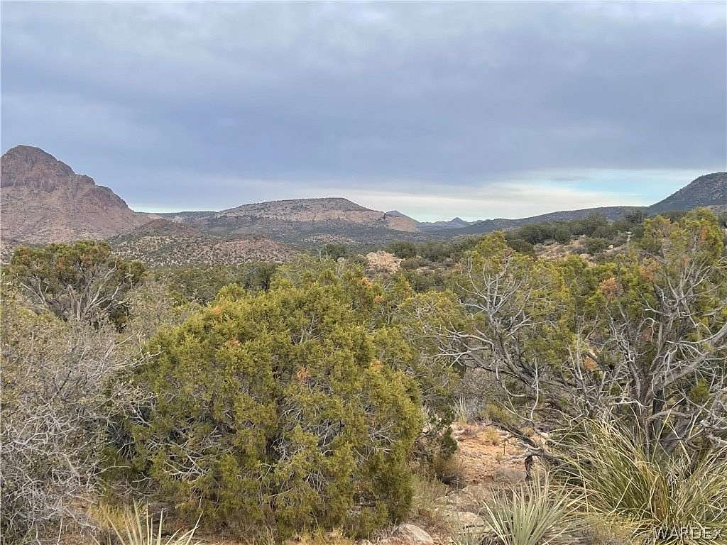 320 Acres of Land for Sale in Kingman, Arizona