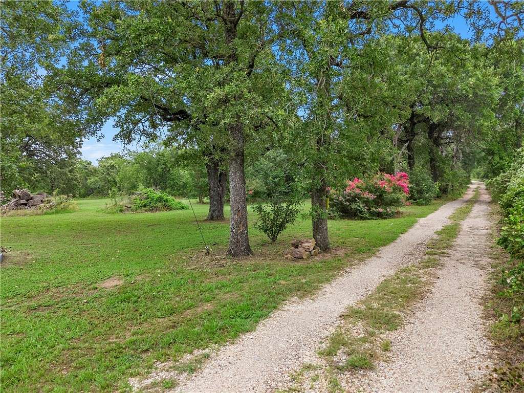 2 Acres of Residential Land for Sale in Golinda, Texas