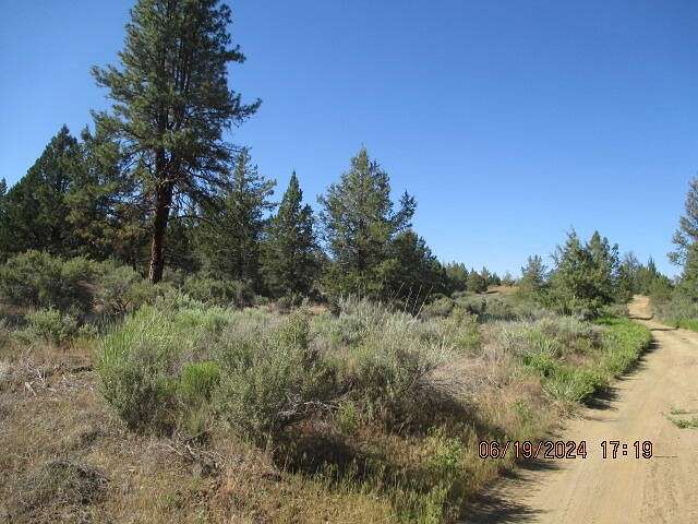 3.32 Acres of Residential Land for Sale in Chiloquin, Oregon