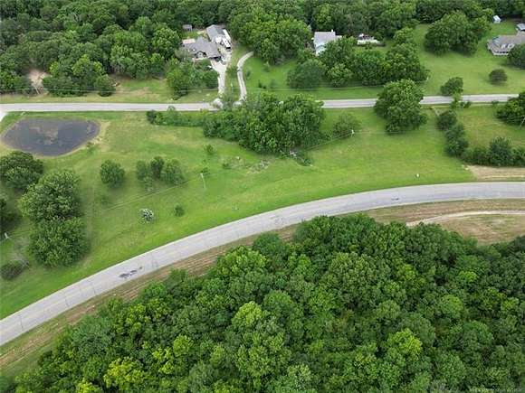 2.538 Acres of Residential Land for Sale in Skiatook, Oklahoma
