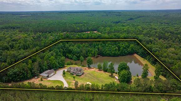 14.99 Acres of Recreational Land with Home for Sale in Madison, Georgia