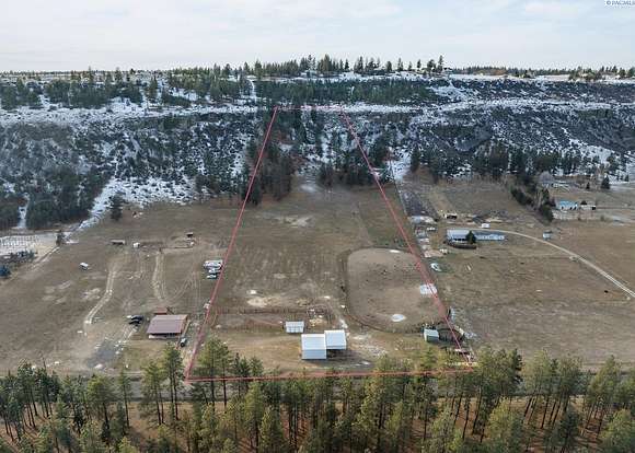 9.77 Acres of Land for Sale in Spokane, Washington