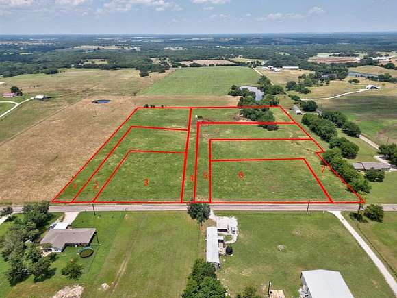 1.4 Acres of Land for Sale in Whitesboro, Texas