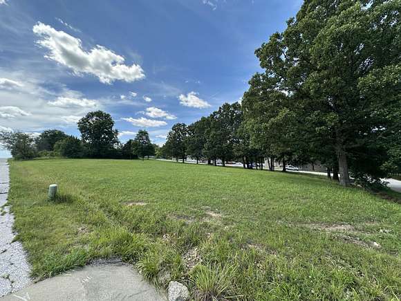 1.333 Acres of Residential Land for Sale in Buffalo, Missouri