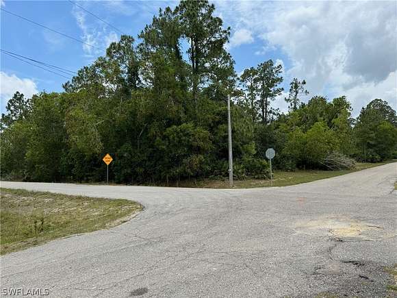 0.25 Acres of Residential Land for Sale in Lehigh Acres, Florida