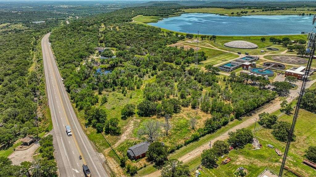 5.656 Acres of Residential Land for Sale in Mineral Wells, Texas