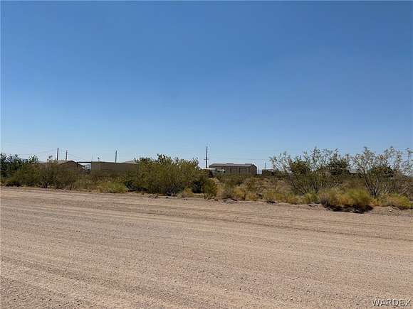 1.09 Acres of Residential Land for Sale in Golden Valley, Arizona