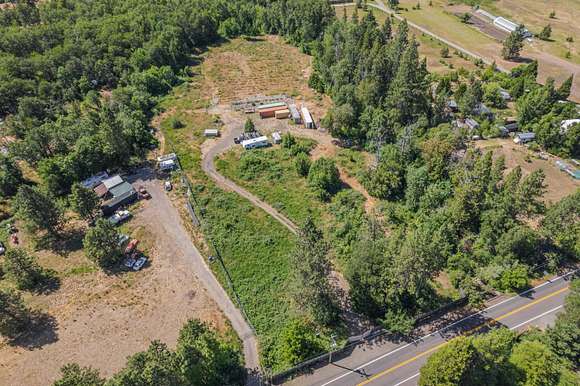 5.12 Acres of Land for Sale in Cave Junction, Oregon