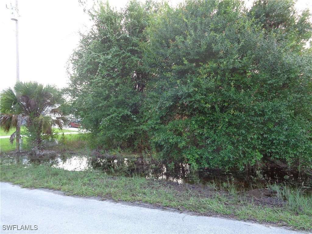 0.5 Acres of Residential Land for Sale in Lehigh Acres, Florida