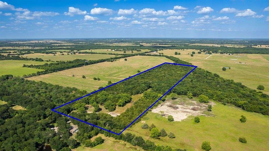 17.93 Acres of Improved Land for Sale in Wolfe City, Texas